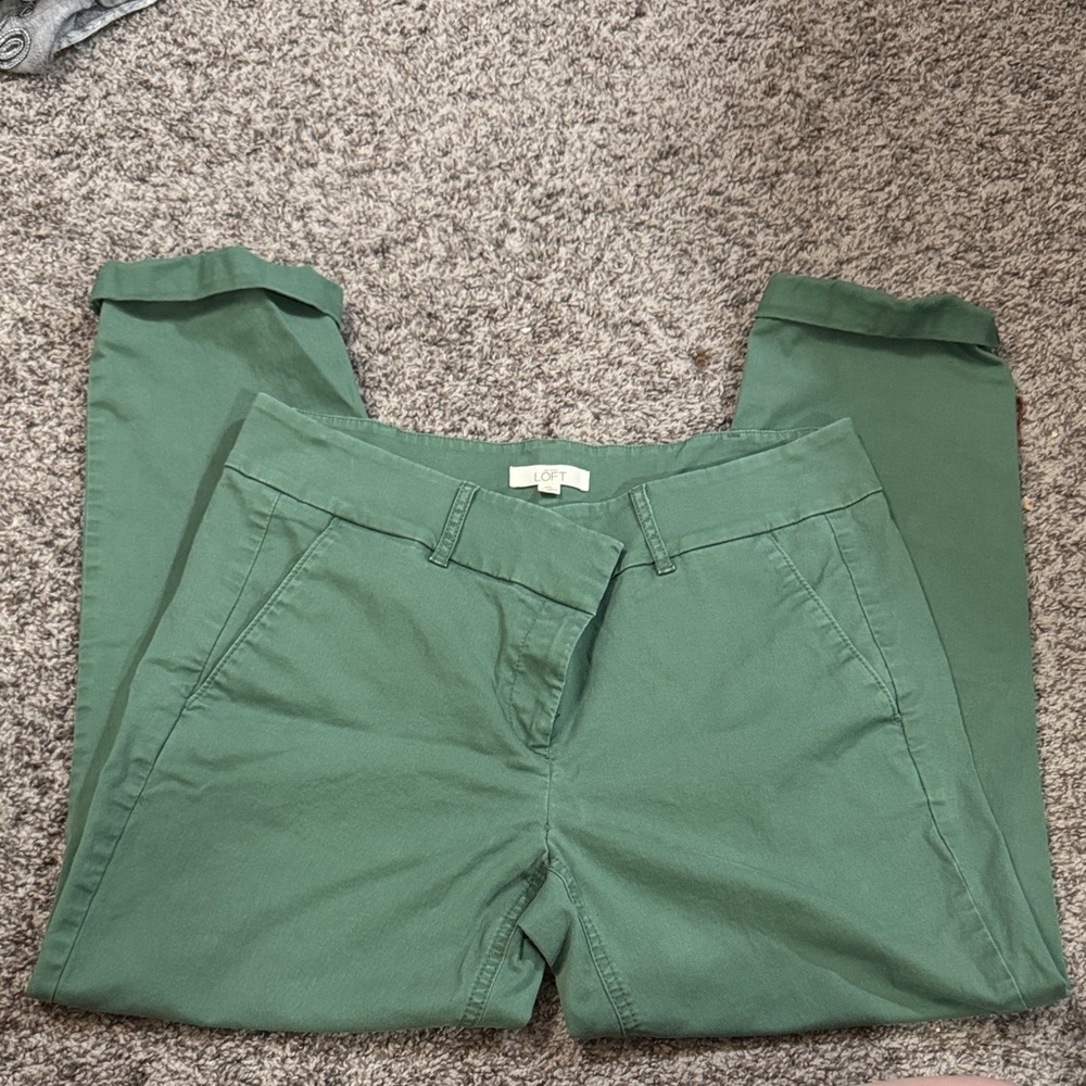 LOFT Women’s Olive Green Chinos